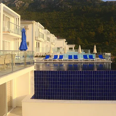 فيلة Orka Prestige Villas *